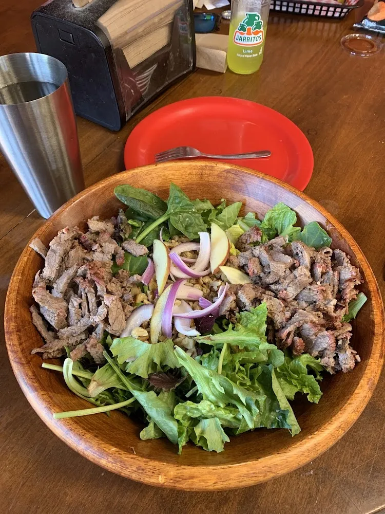 Roadhouse Salad